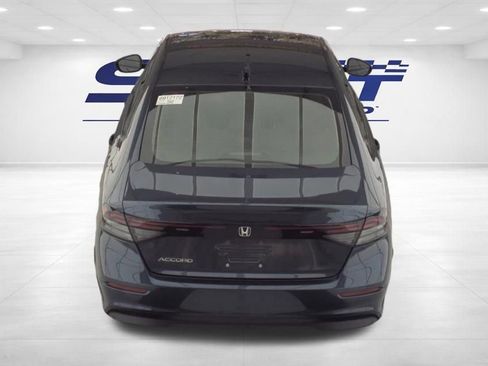 Used 2025 Honda Accord SE image 7
