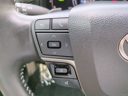 Used 2026 Toyota Camry SE w/ Multimedia Upgrade Package FWD image 24