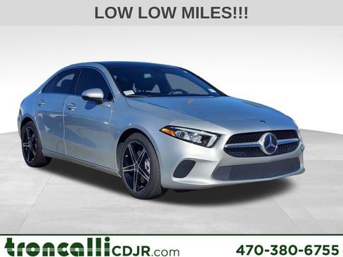 Used 2022 Mercedes-Benz A 220 image 1