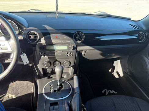 Used 2007 MAZDA MX-5 Miata Sport RWD image 29