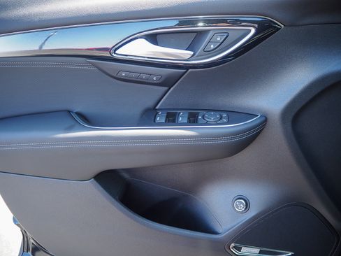 New 2025 Buick Envision Preferred image 9