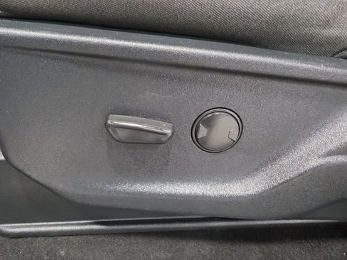 Used 2024 Ford F150 XLT AWD/4WD image 18