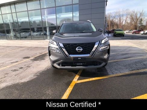 Used 2023 Nissan Rogue SV w/ SV Premium Package image 9