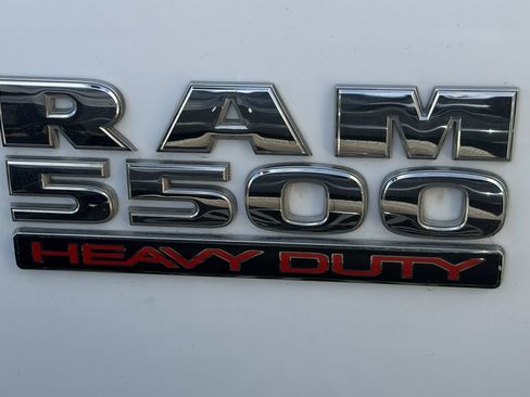 Used 2018 RAM 5500 Tradesman w/ Power & Remote Entry Group AWD/4WD image 17