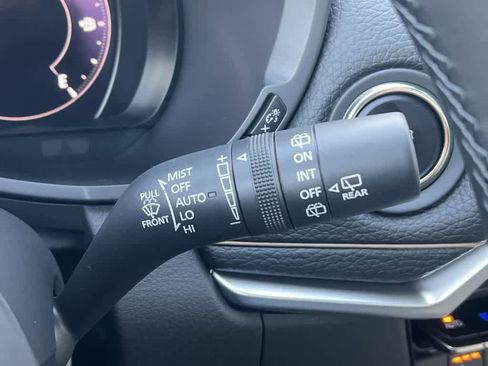 Certified 2025 MAZDA CX-90 Plug-In Hybrid w/Premium Sport image 26