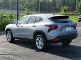 Used 2025 Chevrolet Trax LS w/ LS Convenience Package image 4
