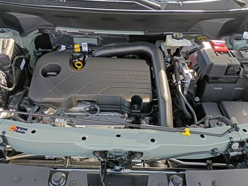 New 2026 Chevrolet Equinox LT image 17