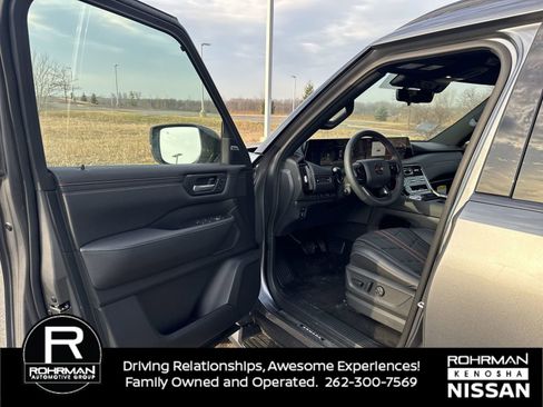 Used 2026 Nissan Armada PRO-4X AWD/4WD image 11