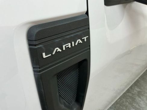 Used 2023 Ford Maverick Lariat image 8