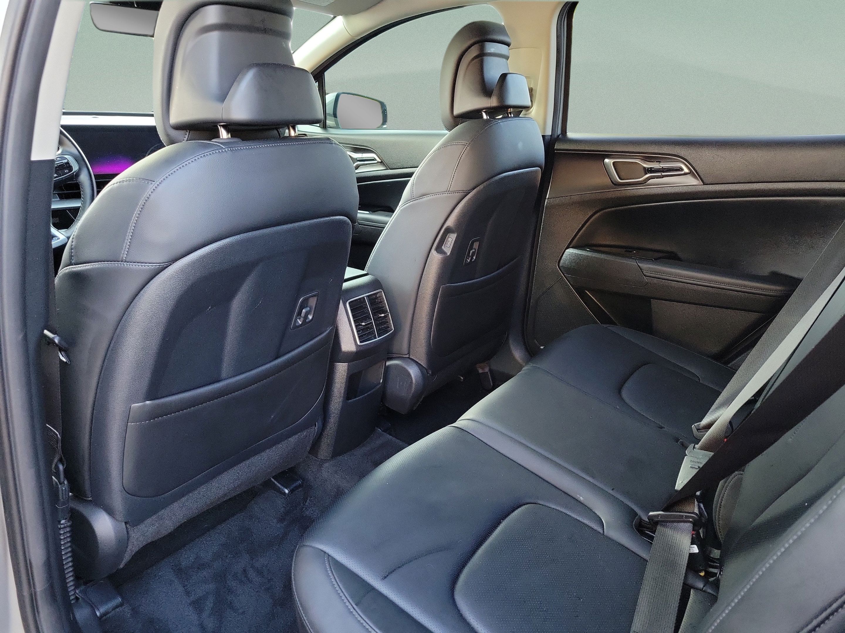 Certified 2024 Kia Sportage EX FWD image 6