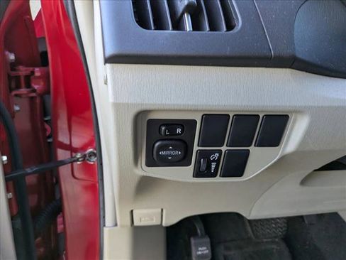Used 2012 Toyota Prius Three image 13