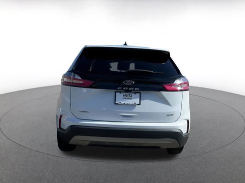 Used 2023 Ford Edge SEL image 12