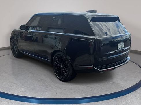 Certified 2025 Land Rover Range Rover Long Wheelbase SE AWD/4WD image 8