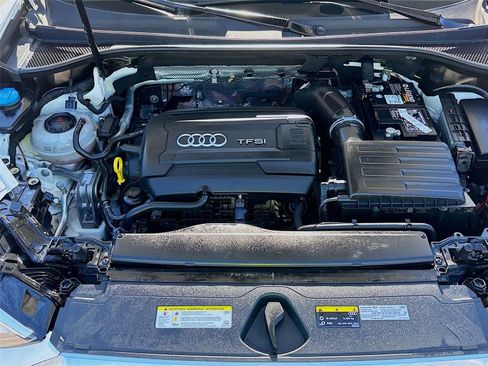 Used 2019 Audi Q3 2.0T Premium image 31