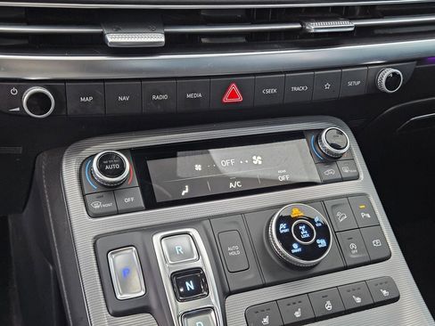 Used 2023 Hyundai Palisade Calligraphy image 26