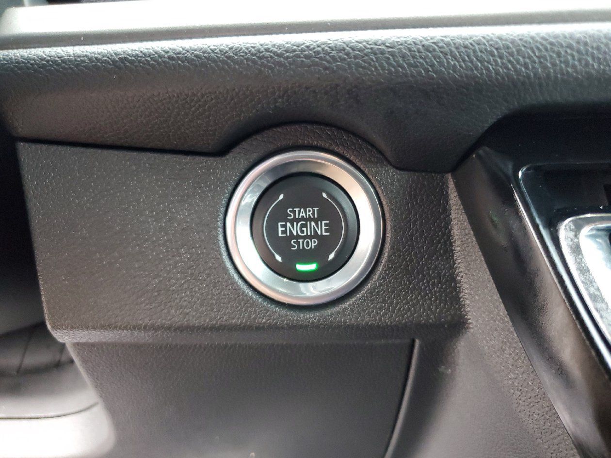 Used 2026 Chevrolet Traverse LT FWD image 23