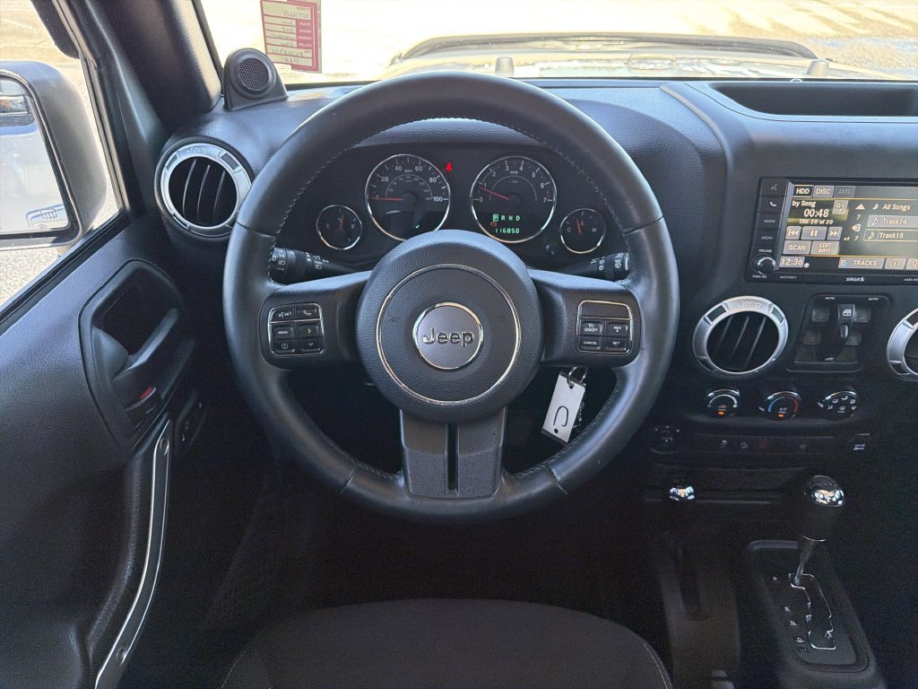 Used 2014 Jeep Wrangler Unlimited Sahara w/ Max Tow Package AWD/4WD image 12
