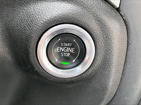 Used 2020 Chevrolet Silverado 1500 LTZ w/ LTZ Texas Edition AWD/4WD image 31