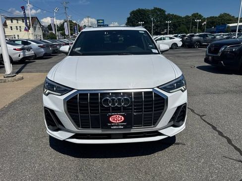 Used 2025 Audi Q3 2.0T Premium AWD/4WD image 2