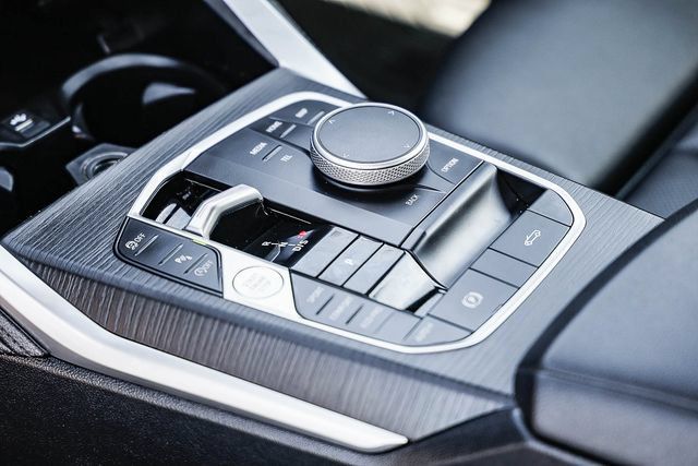 Used 2025 BMW 430i Convertible w/ M Sport Package RWD image 19