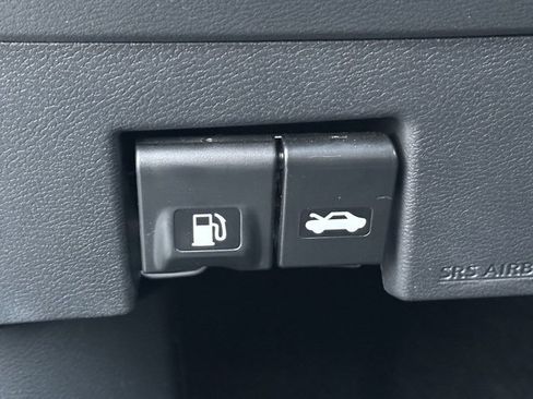 Certified 2024 Nissan Kicks SV image 22