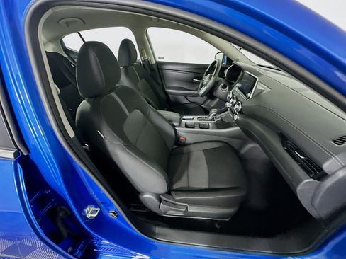 Used 2025 Nissan Sentra SV FWD image 28