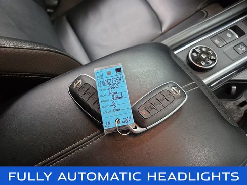 Used 2023 Nissan Pathfinder SL w/ Black Appearance Package AWD/4WD image 14
