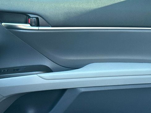 Used 2024 Toyota Camry SE image 22