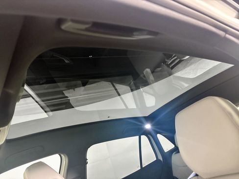 New 2025 Volkswagen ID.4 Pro S Plus image 19