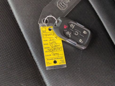 Used 2018 GMC Yukon SLT image 37