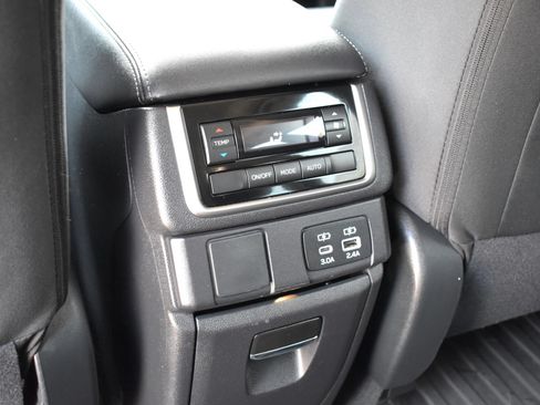 Used 2025 Subaru Ascent Premium AWD/4WD image 27