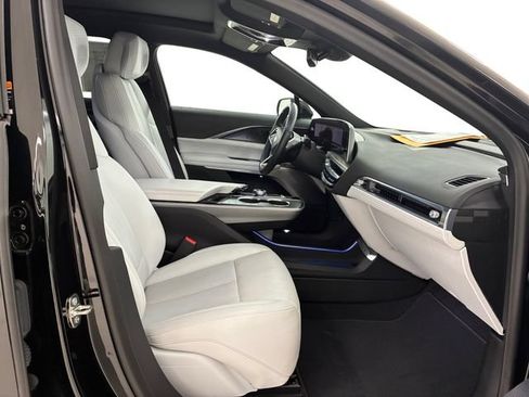 Certified 2023 Cadillac Lyriq AWD image 14