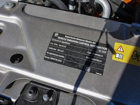 Used 2026 BMW iX xDrive45 image 27