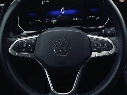 Used 2024 Volkswagen Jetta SE image 13