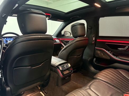 Used 2022 Mercedes-Benz S 500 4MATIC image 18