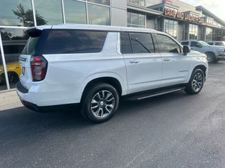 Used 2023 Chevrolet Suburban LT w/ Luxury Package AWD/4WD video 3