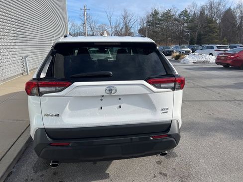 Used 2024 Toyota RAV4 XLE image 33