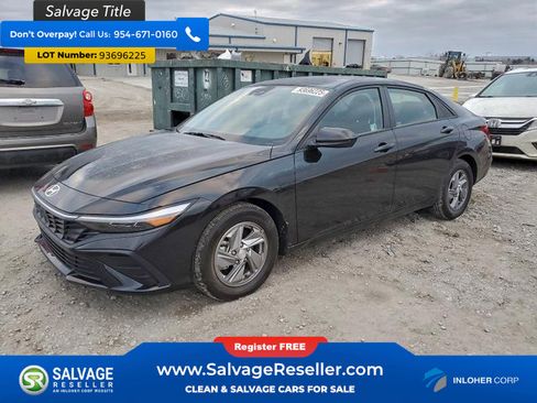 Used 2024 Hyundai Elantra SE FWD image 1