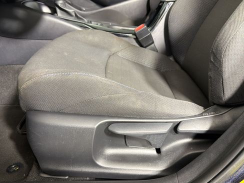 Used 2022 Toyota Corolla SE FWD image 13