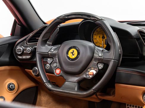 Used 2016 Ferrari 488 Spider image 10