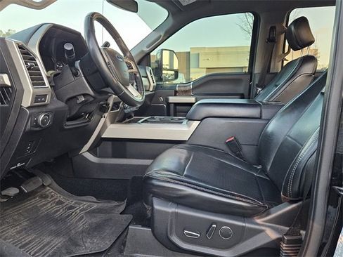 Used 2017 Ford F250 Lariat w/ Chrome Package image 13