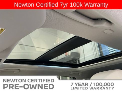 Used 2023 Nissan Rogue SL w/ SL Premium Package FWD image 9