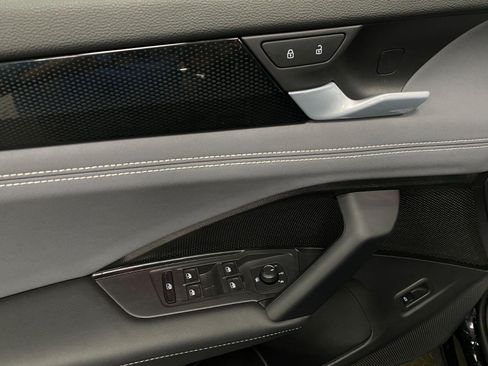Certified 2026 Volkswagen Tiguan SE AWD/4WD image 28