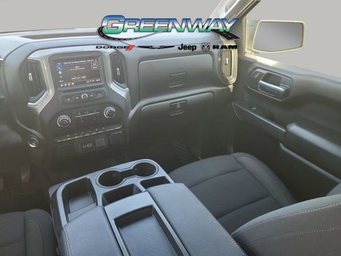 Used 2025 Chevrolet Silverado 1500 Custom image 10