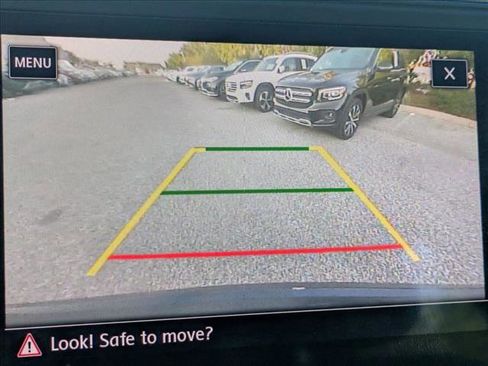 Used 2020 Volkswagen Atlas Cross Sport SE w/ Towing Package image 9