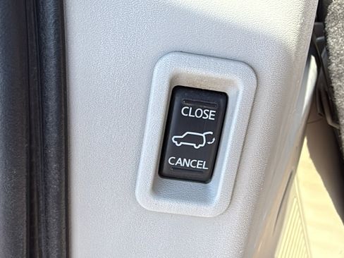 Used 2015 Nissan Armada Platinum w/ Platinum Reserve Package AWD/4WD image 27