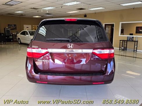 Used 2012 Honda Odyssey LX image 9
