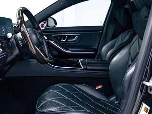 Used 2024 Mercedes-Benz Maybach S 580 4MATIC image 10