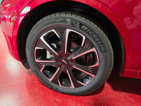 Used 2024 Lincoln Nautilus Reserve w/ Equipment Group 203A image 10