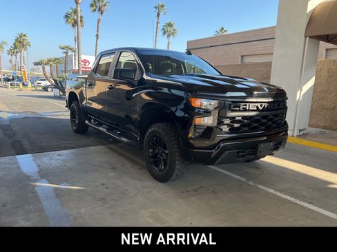 Certified 2022 Chevrolet Silverado 1500 Custom Trail Boss w/ Midnight Edition image 3